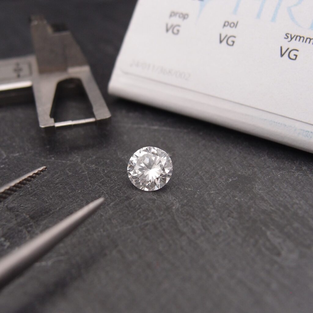 Diamant 1.06 ct D/VVS2 certif HRD